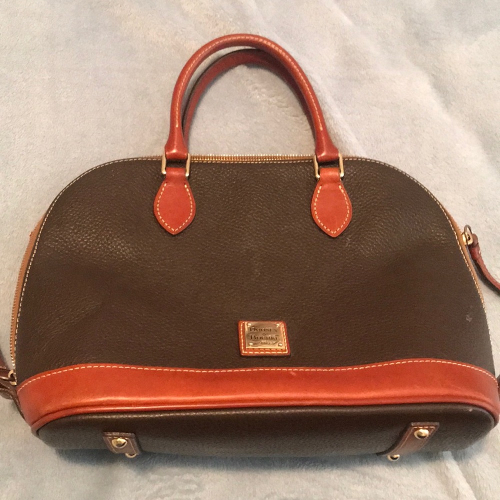 Dooney & bourke purse